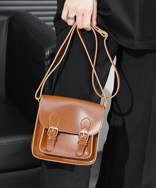 .KOM（ドットコム）の「『.KOM/ドットケーオーエム』ベルトデザインレザーライクショルダーバッグ【Y】【CN】（ショルダーバッグ・レディース・ブラウン/ブラック・FREE）」の9枚目の写真