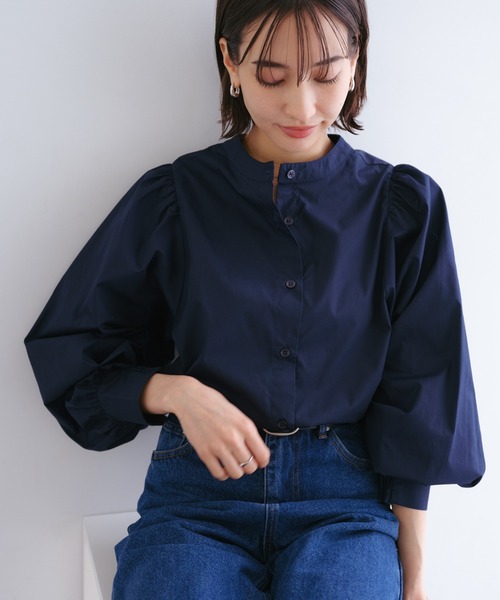 andme(アンドミー)の「【10色展開】2wayボリューム袖シャツブラウス(シャツ/ブラウス・レディース・ライトブルー/グレイッシュベージュ/オフホワイト/ネイビー×ホワイト/ブラック/ライトパープル/グリーン系その他/ネイビー/ラベンダー/ブラウン系その他/グレー系その他/ベージュ系その他・M)」の9枚目の写真