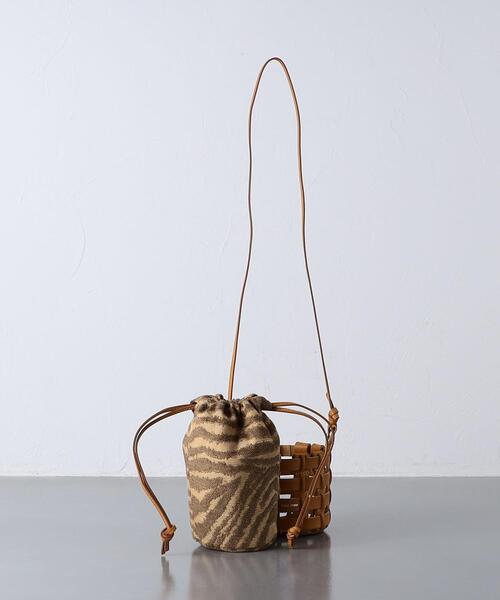 A VACATION（アヴァケーション）の「＜A VACATION＞ACONE バッグ（ショルダーバッグ・レディース・ベージュ/コバルトブルー・FREE）」の12枚目の写真