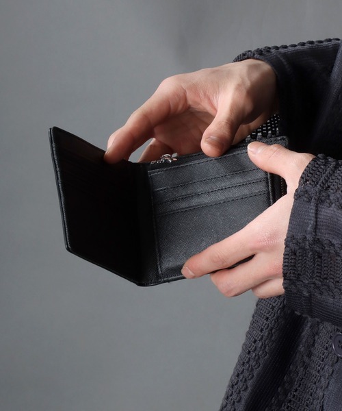 SITRY（シトリー）の「Saffiano Synthetic Leather bi-fold wallet/サフィアーノ フェイクレザー 2つ折り 財布（財布・メンズ・ネイビー/ブラック・FREE）」の7枚目の写真