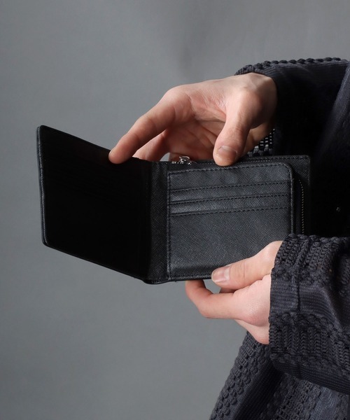 SITRY（シトリー）の「Saffiano Synthetic Leather bi-fold wallet/サフィアーノ フェイクレザー 2つ折り 財布（財布・メンズ・ネイビー/ブラック・FREE）」の8枚目の写真