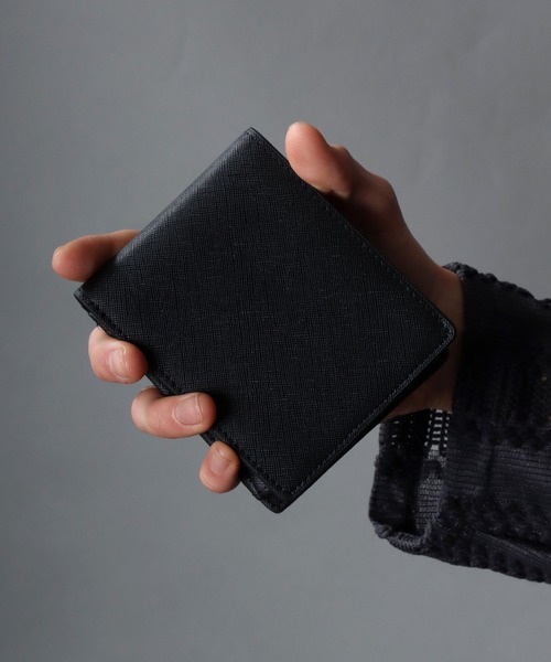 SITRY（シトリー）の「Saffiano Synthetic Leather bi-fold wallet/サフィアーノ フェイクレザー 2つ折り 財布（財布・メンズ・ネイビー/ブラック・FREE）」の9枚目の写真