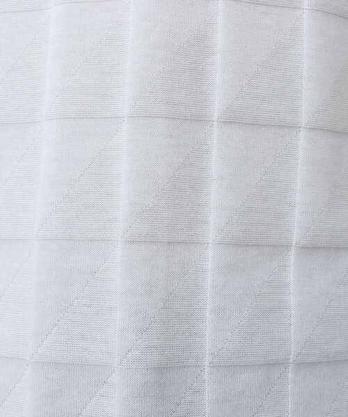 Stutostein Nolley's(シュテットシュタインノーリーズ)の「幾何学リンクスVネックTシャツ(Tシャツ/カットソー・メンズ・ライトブルー/グレイッシュベージュ/ホワイト/ネイビー・L/M/XL/S)」の6枚目の写真