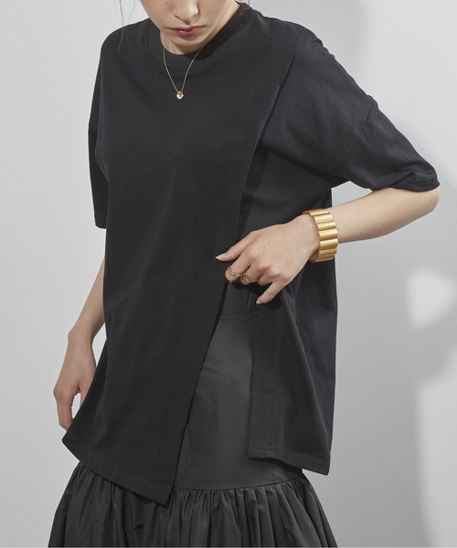 ECRIRE(エクリール)の「【yunコラボ】アシンメトリースリットカットソー(Tシャツ/カットソー・レディース・ホワイト/ブラック/ブルー・M/L)」の7枚目の写真