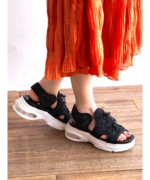 Realta（レアルタ）の「Realta(レアルタ)クッショニングソール厚底エアー底スポーツサンダル（サンダル・レディース・ホワイト系その他/ホワイト/ブラック系その他/ブラック/ベージュ/ネイビー・LL/L/S/M）」の22枚目の写真