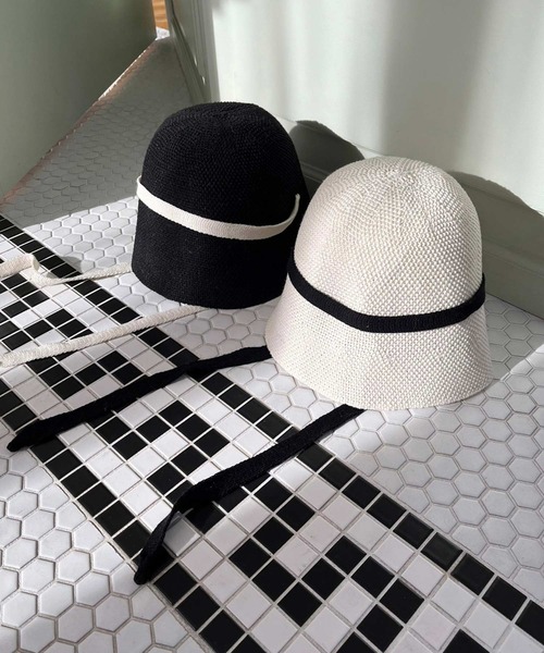 one after another NICE CLAUP(ワンアフターアナザーナイスクラップ)の「NCエンブレム付きクローシュハット(ハット・レディース・アイボリー/ブラック・FREE)」の11枚目の写真