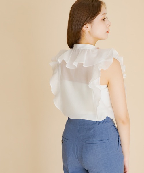 HEYUMM(ヘユム)の「シアーラッフルブラウス(シャツ/ブラウス・レディース・ベージュ/オフホワイト/ブラック・ONE)」の5枚目の写真