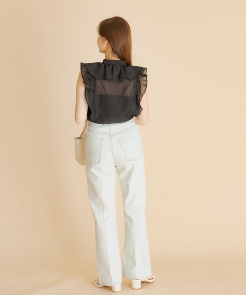 HEYUMM(ヘユム)の「シアーラッフルブラウス(シャツ/ブラウス・レディース・ベージュ/オフホワイト/ブラック・ONE)」の14枚目の写真