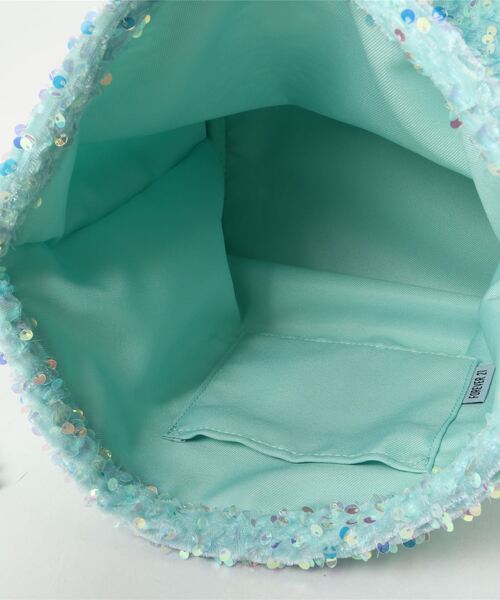 FOREVER 21（フォーエバー トゥエンティーワン）の「スパンコール巾着（ハンドバッグ・レディース・スカイブルー/グリーン/ピンク系その他・FREE）」の4枚目の写真