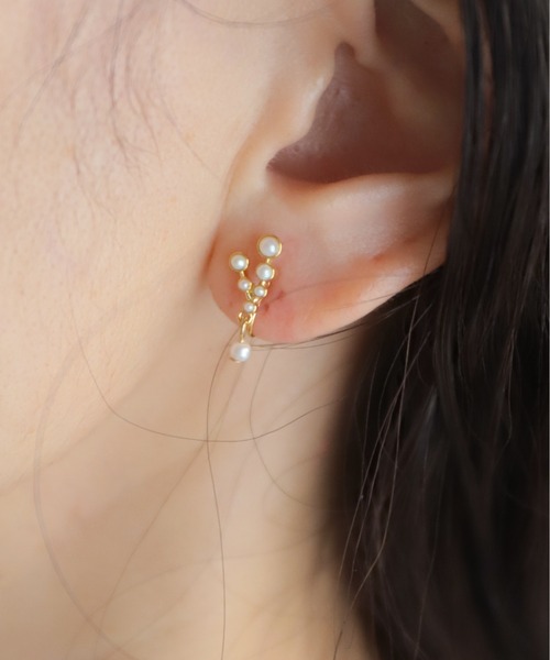rapiecage（ラピエサージュ）の「Vパールイヤリング（イヤリング・レディース・ゴールド・FREE）」の5枚目の写真