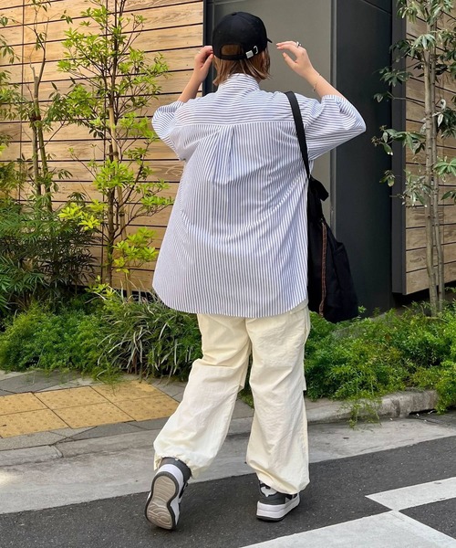 PBLIM（ページボーイリム）の「PBLIM/アソートコットンシャツ（シャツ/ブラウス・レディース・オフホワイト/ライトブルー/ネイビー・FREE）」の19枚目の写真