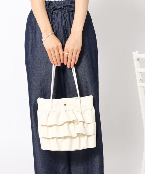 SHOO・LA・RUE（シューラルー）の「◆フリルトートバッグ（トートバッグ・レディース・オフホワイト/シルバー/ブルー・00）」の13枚目の写真
