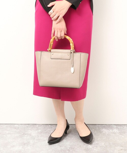 NOLLEY’S（ノーリーズ）の「バンブーレザートートバッグ（ショルダーバッグ・レディース・ブラック/ベージュ・FREE）」の15枚目の写真