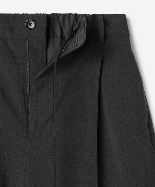 新品タグ付☆ MORRIS & SONS ウールポリスラックスショーツ Morris & Sons（モリスアンドサンズ）の「MORRIS & SONS