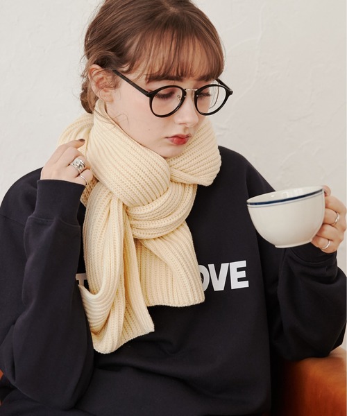 ANGIE(アンジー)の「リブニットマフラー(マフラー・レディース・ライトベージュ/イエロー/レッド/アイボリー/杢グレー/オレンジ/グリーン/ブラック/ブルー/グレイッシュベージュ/カーキ/ダークグレー/ロイヤルブルー・FREE)」の17枚目の写真