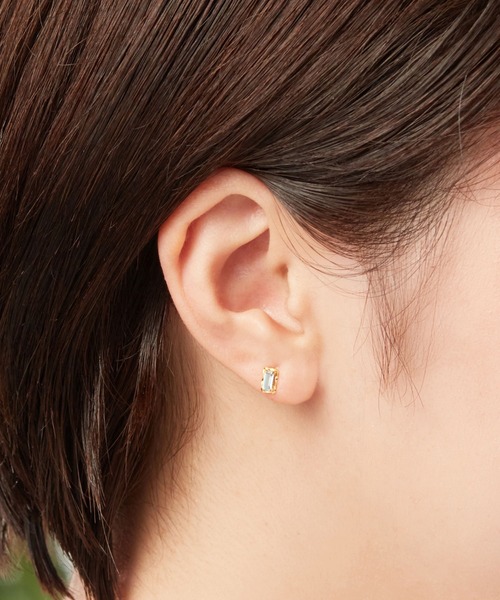 va(ヴイエー)の「K10イエローゴールド ブルートパーズ ピアス(ピアス(両耳用)・レディース・イエローゴールド・ONE SIZE)」の4枚目の写真