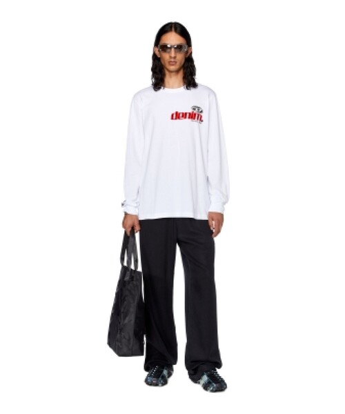 DIESEL（ディーゼル）の「メンズ Tシャツ ロゴ パフプリント 長そで（Tシャツ/カットソー・メンズ・ブラック系その他/ホワイト・XXX-LARGE/X-LARGE/LARGE/SMALL/MEDIUM/X-SMALL/XX-LARGE）」の7枚目の写真