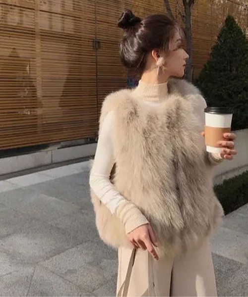 ammy.（エイミードット）の「【 ammy. / エイミードット 】 ファー ベスト（ベスト・レディース・アイボリー・FREE）」の5枚目の写真