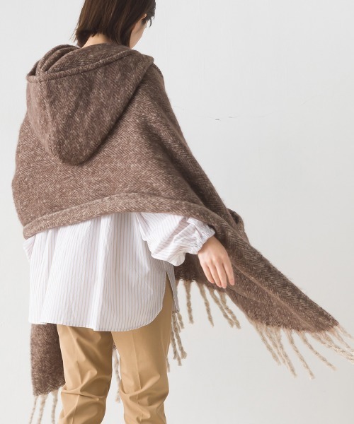 OMNES（オムネス）の「起毛フード付き大判フリンジストール（ストール/ショール・レディース・ブルー/ブラウン/イエロー/ブラック/パープル/ベージュ・FREE）」の18枚目の写真