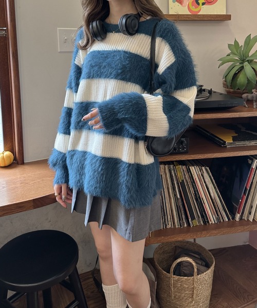 Ambre Neige（アンブルネージュ）の「ボーダーシャギーニット/【WEB/EC限定商品】（ニット/セーター・レディース・ライトグレー/サックスブルー/ベビーピンク・FREE）」の3枚目の写真