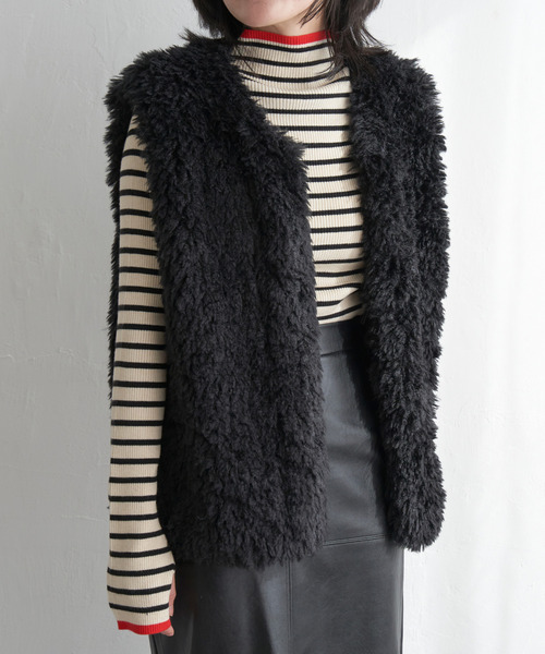 VENCEEXCHANGE（ヴァンスエクスチェンジ）の「ボリュームフェイクファーベスト（ベスト・レディース・ベージュ/ブラック/ブラウン/オフホワイト/ピンク系・M）」の2枚目の写真