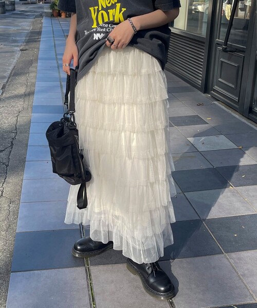 fredy emue(フレディエミュ)の「チュールティアードスカート(スカート・レディース・アイボリー/ブラック・38)」の1枚目の写真