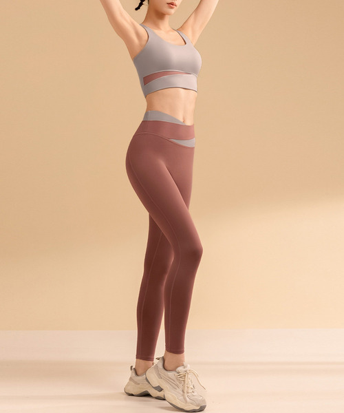 セール】レディース カップ付きフィットネスヨガウェアブラ