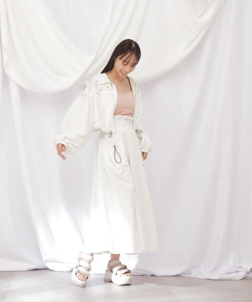 JILL by JILL STUART（ジルバイジルスチュアート）の「◇ロゴ入りナイロンショート丈ジャケット（ブルゾン・レディース・ネイビー/ホワイト・SMALL/MEDIUM）」の9枚目の写真