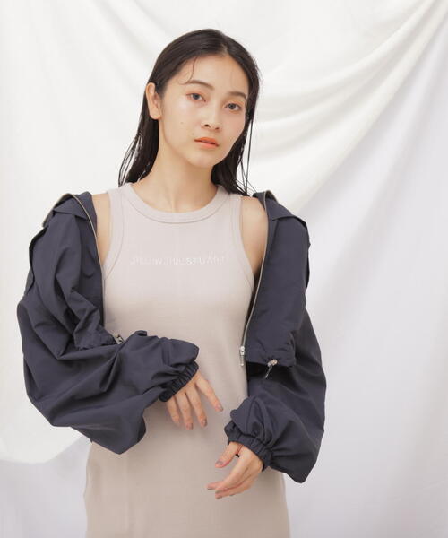 JILL by JILL STUART（ジルバイジルスチュアート）の「◇ロゴ入りナイロンショート丈ジャケット（ブルゾン・レディース・ネイビー/ホワイト・SMALL/MEDIUM）」の17枚目の写真