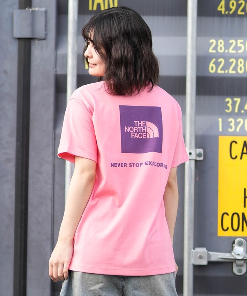 THE NORTH FACE(ザノースフェイス)の「THE NORTH FACE/ザ・ノース・フェイス 半袖 Tシャツ ショートスリーブバックスクエアロゴティー NTW32447(Tシャツ/カットソー・レディース・イエロー/ホワイト/ブラック/グレー/ダークベージュ/ネイビー/ライトピンク・S/M/L/XL)」の7枚目の写真