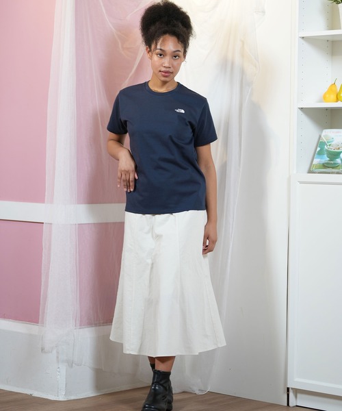 THE NORTH FACE(ザノースフェイス)の「THE NORTH FACE/ザ・ノース・フェイス 半袖 Tシャツ ショートスリーブバックスクエアロゴティー NTW32447(Tシャツ/カットソー・レディース・イエロー/ホワイト/ブラック/グレー/ダークベージュ/ネイビー/ライトピンク・S/M/L/XL)」の12枚目の写真