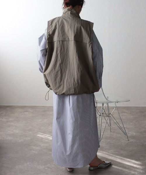 Bonjour Sagan(ボンジュールサガン)の「BMロゴ刺繍ナイロンベスト(ベスト・レディース・モカ/ブラック/ライトベージュ・FREE)」の15枚目の写真