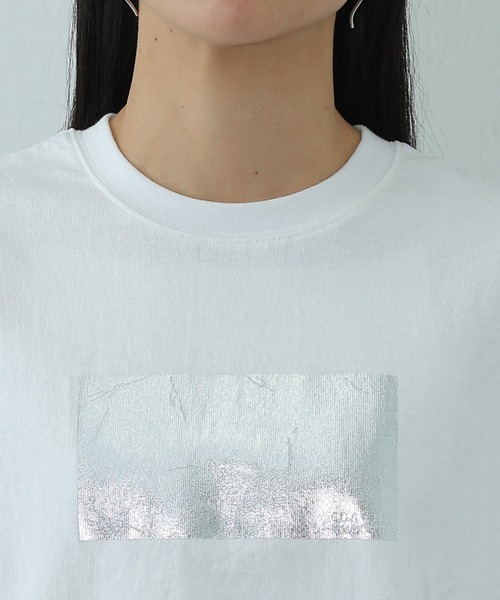 COLONY 2139（コロニートゥーワンスリーナイン）の「【新色追加】12/天竺箔プリントTシャツ（Tシャツ/カットソー・レディース・ホワイト/ブラック/チャコールグレー・FREE）」の14枚目の写真