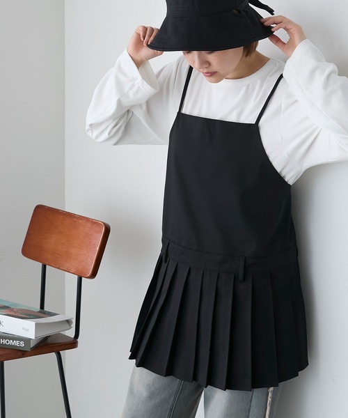 forksy.(フォルクシー)の「【forksy.】バックレスプリーツストラップワンピース(ワンピース・レディース・杢グレー/ブラック・FREE)」の1枚目の写真