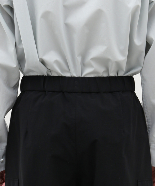 ATON(エイトン)の「【ATON / エイトン】STRETCH WOOLY NYLON PARACHUTE CARGO(カーゴパンツ・メンズ・ブラック・4/6)」の7枚目の写真