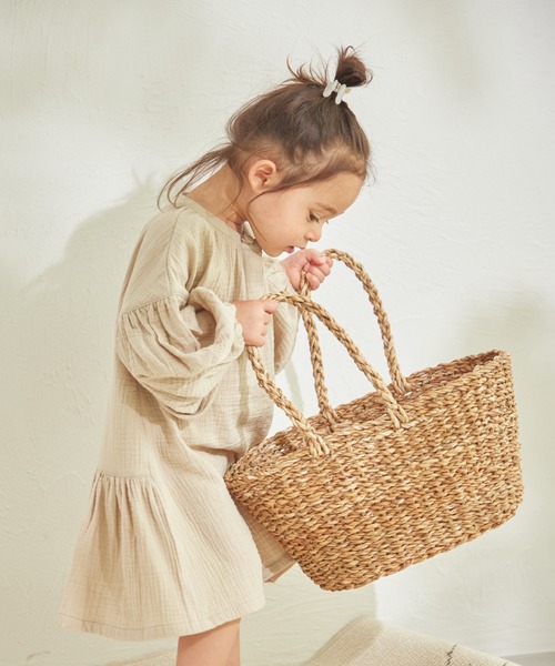 sea and shells by pairmanon（シーアンドシェルズバイペアマノン）の「【sea and shells by pairmanon】ボリュームスリーブ ワンピース（その他ベビーウェア・キッズ・ベージュ/イエロー/アイボリー・110/100/90/80）」の7枚目の写真