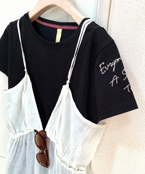 Q（キュー）の「袖レタードT（Tシャツ/カットソー・レディース・ブラック/ホワイト/ホワイト系その他/ブラック系・MEDIUM）」の12枚目の写真