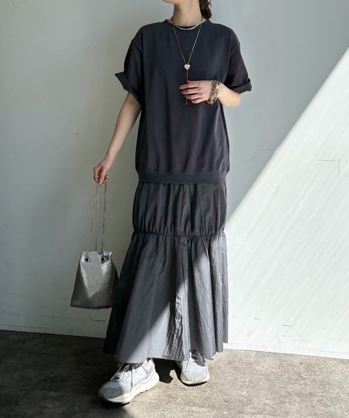 DouDou(ドゥドゥ)の「ハーフスリーブバックジップドッキングワンピース(ワンピース・レディース・ブラック/ホワイト/チャコールグレー・TM/FREE)」の14枚目の写真