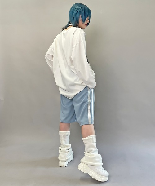 DARRDY(ダーディー)の「【DARRDY/ダーディー】シルバーライン配色ジャージハーフパンツ / セットアップ対応(その他パンツ・レディース・ブラック/グレー/サックスブルー・ONESIZE)」の21枚目の写真