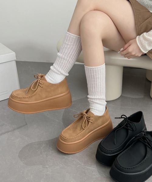 Shoes in Closet（シューズインクローゼット）の「厚底 プラットフォーム  スニーカーライク NEO モカシン 2443（モカシン/デッキシューズ・レディース・ブラック系/ベージュ系・M/L/S/LL）」の2枚目の写真