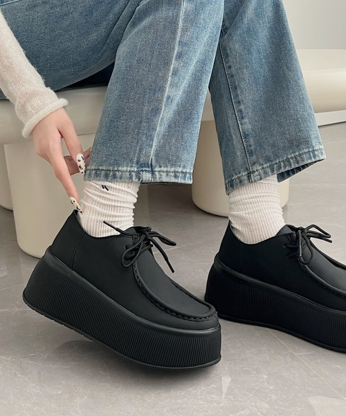 Shoes in Closet（シューズインクローゼット）の「厚底 プラットフォーム  スニーカーライク NEO モカシン 2443（モカシン/デッキシューズ・レディース・ブラック系/ベージュ系・M/L/S/LL）」の5枚目の写真