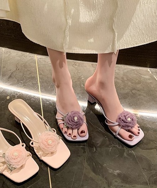 Lace Ladies(レースレディース)の「コサージュ付き ナロー ストラップ ミュール サンダル(サンダル・レディース・ピンク/パープル・ 25/24.5/24/23.5/23/22.5)」の4枚目の写真