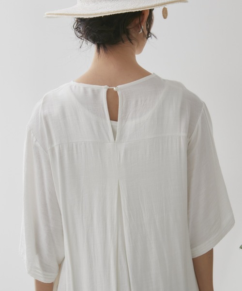 Libra Cue(リブラ キュー)の「ピンタックカラーロングワンピース(ワンピース・レディース・ブラック/ホワイト/イエロー/ブルー・FREE)」の16枚目の写真