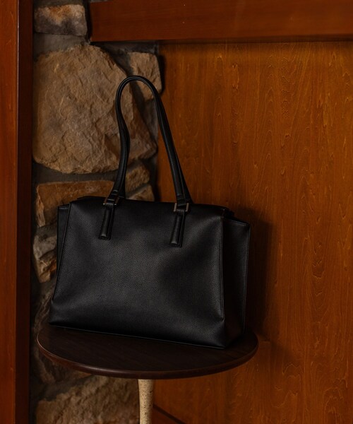 INDIVI(インディヴィ)の「【高機能/収納力◎!】シゴデキバッグ(トートバッグ・レディース・ライトグレー/ブラック/サンドベージュ・00)」の1枚目の写真