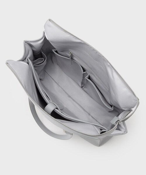 INDIVI(インディヴィ)の「【高機能/収納力◎!】シゴデキバッグ(トートバッグ・レディース・ライトグレー/ブラック/サンドベージュ・00)」の10枚目の写真