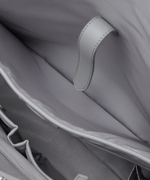 INDIVI(インディヴィ)の「【高機能/収納力◎!】シゴデキバッグ(トートバッグ・レディース・ライトグレー/ブラック/サンドベージュ・00)」の15枚目の写真