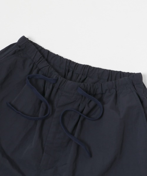URBAN RESEARCH（アーバンリサーチ）の「ナイロンタッサーコンバーチブルパンツ（その他パンツ・メンズ・ネイビー/ブラック・MEDIUM/LARGE）」の18枚目の写真