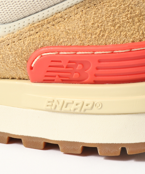 NEW BALANCE(ニューバランス)の「New Balance (ニューバランス) U574LGNV(スニーカー・メンズ・ベージュ・28.5cm/28cm/27.5cm/27cm/26.5cm/26cm/25.5cm)」の10枚目の写真