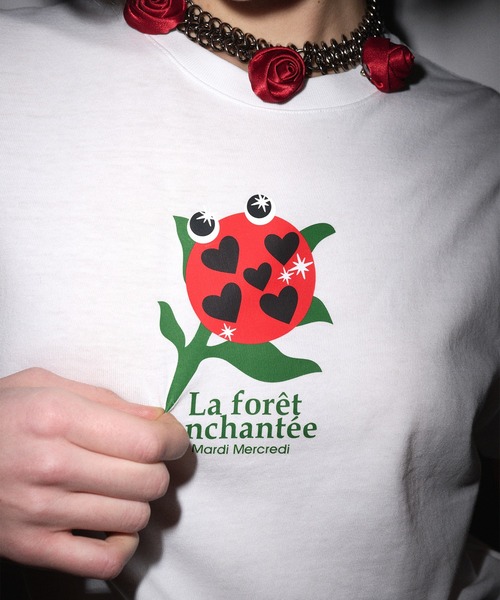 Mardi Mercredi(マルディメクルディ)の「SLIM TSHIRT ENCHANTEE : BEETLE / スリム Tシャツ ENCHANTEE:ビートル(Tシャツ/カットソー・レディース・ホワイト・FREE)」の2枚目の写真
