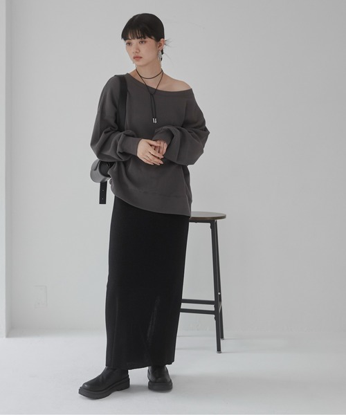 ANGIE（アンジー）の「【セットアップ対応】オフショルダー 裏毛 スウェット トップス（スウェット・レディース・杢グレー/アイボリー/ライトピンク/スミクロ/イエロー/ダークブラウン・FREE）」の8枚目の写真